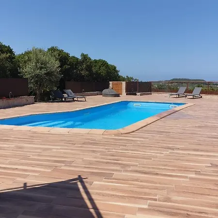 Luna E' Pedra - In Con Vista Sulla Baia Di E Piscina
